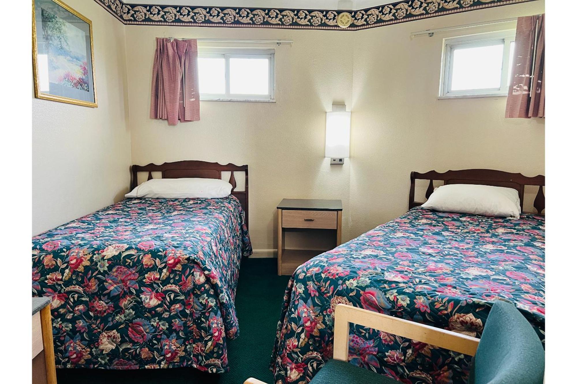 Millbury Budget Inn Motel Toledo Perrysburg I-280 المظهر الخارجي الصورة