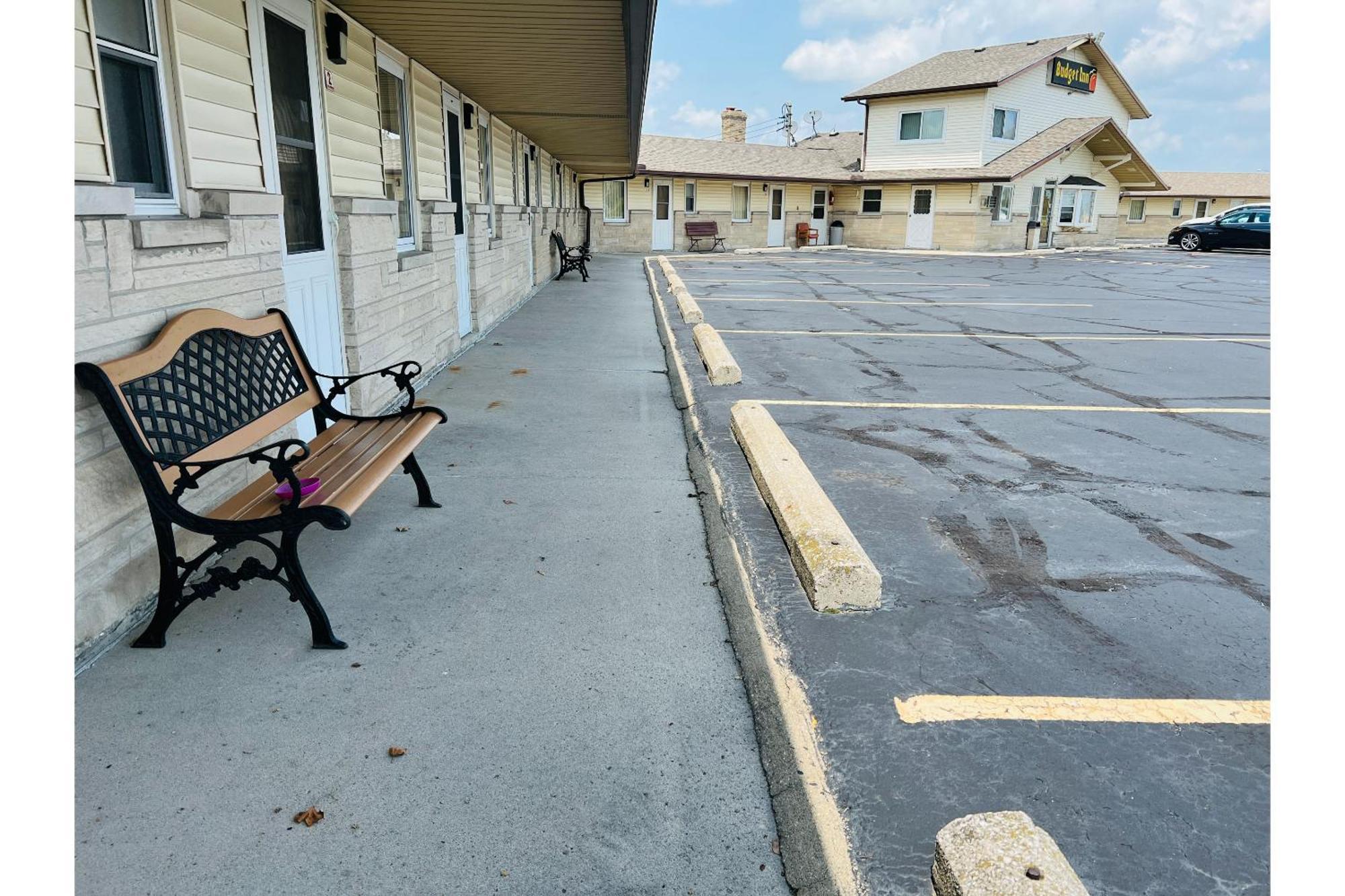Millbury Budget Inn Motel Toledo Perrysburg I-280 المظهر الخارجي الصورة